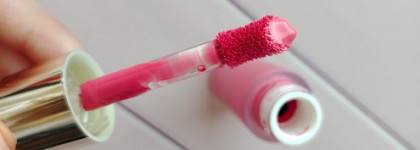 Румяна Soft Pinch от Rare Beauty в оттенке Happy