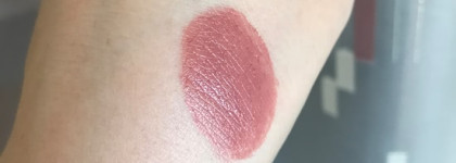 Красивый насыщенный нюд. Помада Maybelline Color Sensational в оттенке 630 Velvet beige