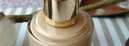 Тональный флюид Clarins Everlasting youth fluid 107