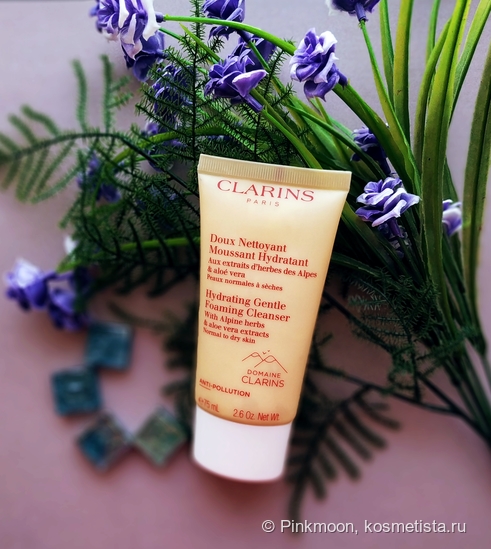 Очищающий пенящийся крем для нормальной и сухой кожи Clarins Doux Nettoyant Moussant Hydratant