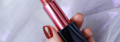 Estee Lauder Pure Color Envy Sculpting Lipstick в оттенке Rebellious Rose