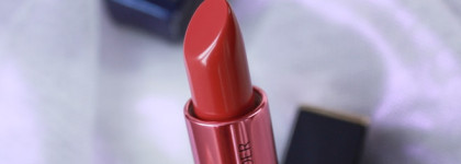Estee Lauder Pure Color Envy Sculpting Lipstick в оттенке Rebellious Rose