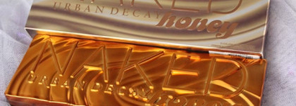 Осенний запуск Urban Decay: палетка NAKED Honey и ее 12 оттенков в теплой золотистой гамме