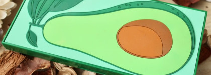 Яркий солнечный авокадо. Палетка I Heart Revolution Tasty Avocado