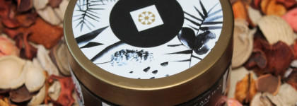 Новинка от бренда Floristica: очень необычный скраб-мусс для тела Detox с угольной пудрой и маслом чайного дерева