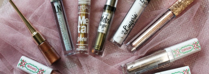 Скромная коллекция жидких теней. Блестки, жидкий металл и даже матовые