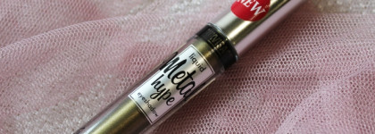 Скромная коллекция жидких теней. Блестки, жидкий металл и даже матовые