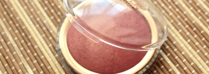 Те самые румяна с гибискусом: Catrice Cheek Lover Oil-Infused Blush в оттенке 010 Blooming Hibiscus