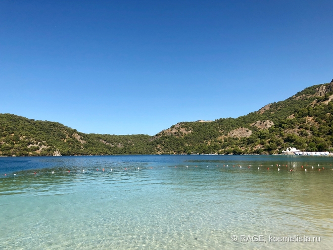 Вернуться в Голубую Лагуну вместе с Salvador Dali Laguna