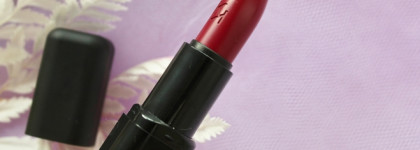 Мои личные фавориты от KIKO Milano: губная помада в оттенке 430 и карандаши в оттенках 528, 530 и 535