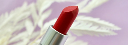 MAC Mini Lipstick в знаменитых оттенках Ruby Woo и Velvet Teddy