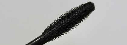 Просто хорошая тушь на каждый день: Catrice Glam & Doll Sculpt & Volume Mascara в оттенке 010 Black