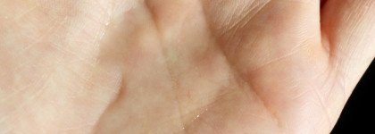 Увлажнение и комфорт для сухой кожи с тоником La Roche-Posay Toleriane Soothing Lotion и сывороткой Hyalu B5 Serum