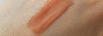 Любимый нюд. Блеск для губ NYX Butter Gloss в оттенке 14 Madeleine