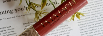 Шоколад или карамель? Vivienne Sabo Glossy Lip Balm La La Laque в оттенке 06 Chocolat