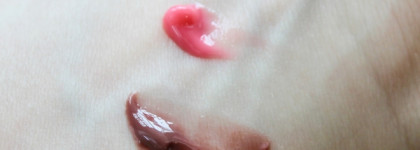 Те самые пептидные бальзамы от Essence. Оттенки 03 Toffeetastic! и 04 Coralized