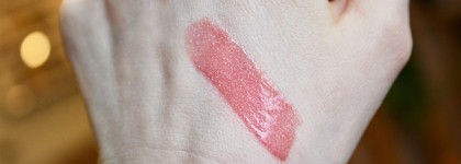 Губы в глазури: Kiko Milano 3D Hydro Lipgloss в оттенке 12 Pearly Amaryllis Red