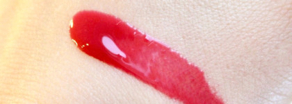 Губы цвета малины: Vivienne Sabo Le Grand Volume Extra Plumping в оттенке 05 Cremant