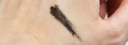 Divage AI: обзор термотуши, спарклов в двух оттенках и подводки с тонким аппликатором