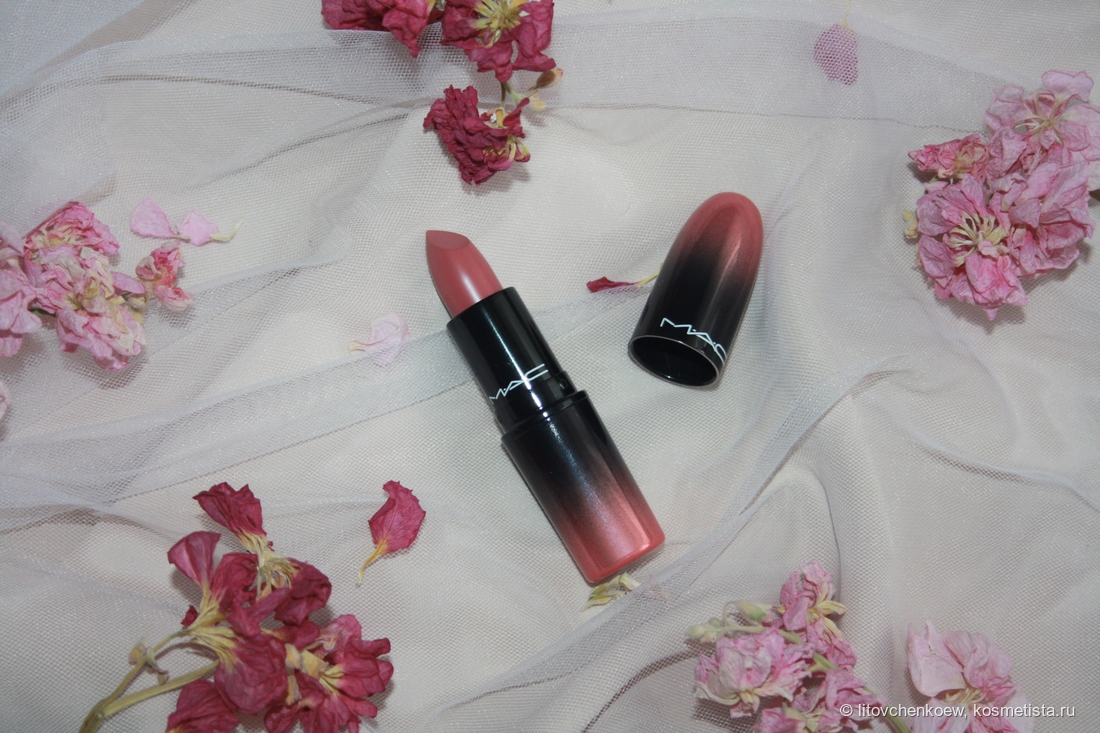 MAC LOVE ME LIPSTICK - UNDER THE COVERS - 405
