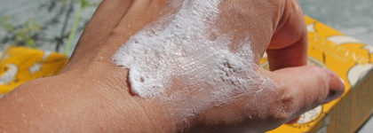 Воздушный крем для рук Жимолость-Карите L'Occitane х Catelbajac