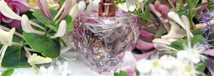 Lolita Lempicka, Mon Eau: ежевично-цветочное «яблочко» для лета