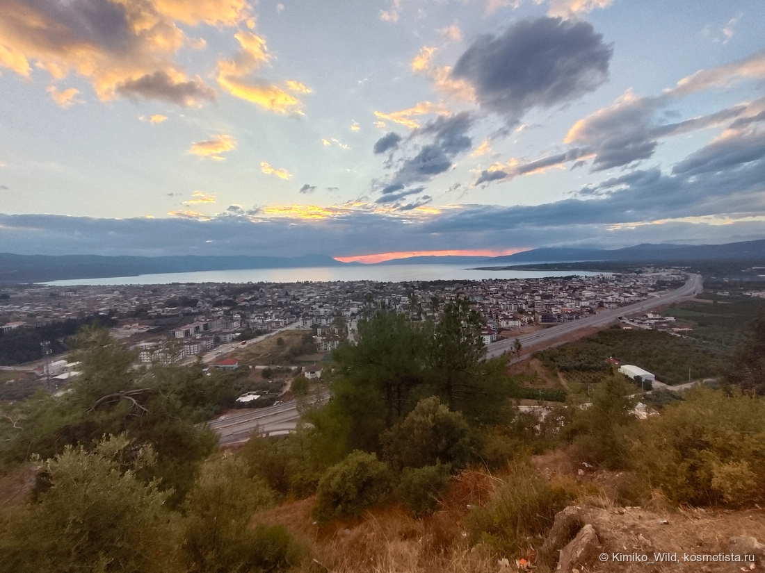 Вид на Изник