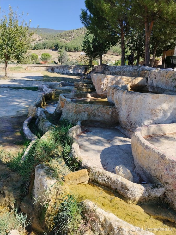 Источник Кырмызы Су в Карахайыте