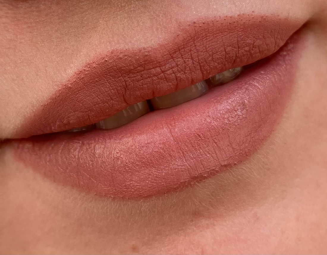 Charlotte Tilbury Very Victoria