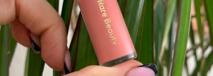 Беспроблемные румяна - Rare Beauty Soft Pinch Liquid Blush оттенок Happy