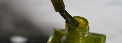 Лак, который сводит меня с ума - зелёная хризантема от Color Flecks Green Chrysanthemum