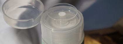 Демакияж с заботой о реактивной коже вместе пенкой и мицелярной водой от Russo Fabelo