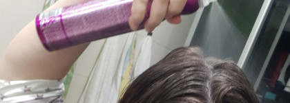 TIGI Bed Head Superstar Queen for a Day Thickening Spray - спрей для придания объема волосам