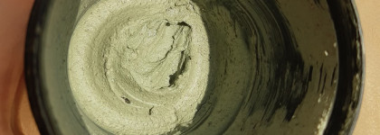 Очищающая маска от Lush Мегамятная Mask Of Magnaminty Face And Body Mask - одна из лучших масок в моей жизни. Кому чистые поры?