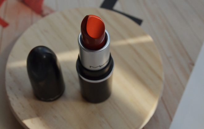 MAC Matte Lipstick в оттенке 602 Chili