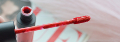 Красная - прекрасная, бюджетная Golden Rose Longstay Liquid Matte Lipstick в оттенке 09