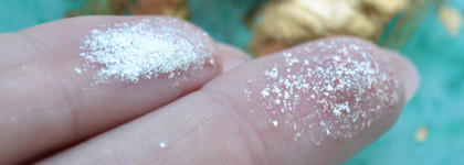 Bernovich Sparkle в оттенке x-04. Странный, но красивый