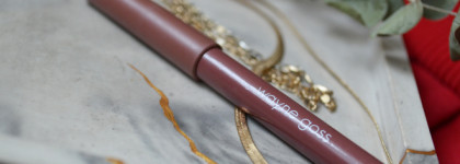 Нюдовое комбо для губ от визажиста Wayne Goss