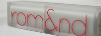 Красная и прекрасная, матовая помада — Rom&nd Zero Matte Lipstick в оттенке 13 Red Carpet