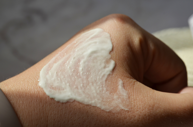 D'Alba Waterfull Essence Sun Cream SPF 50+ PA++++ - да, но