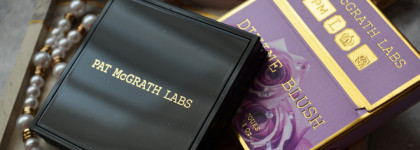 Pat Mcgrath Labs Divine Blush в оттенке Nymphettе