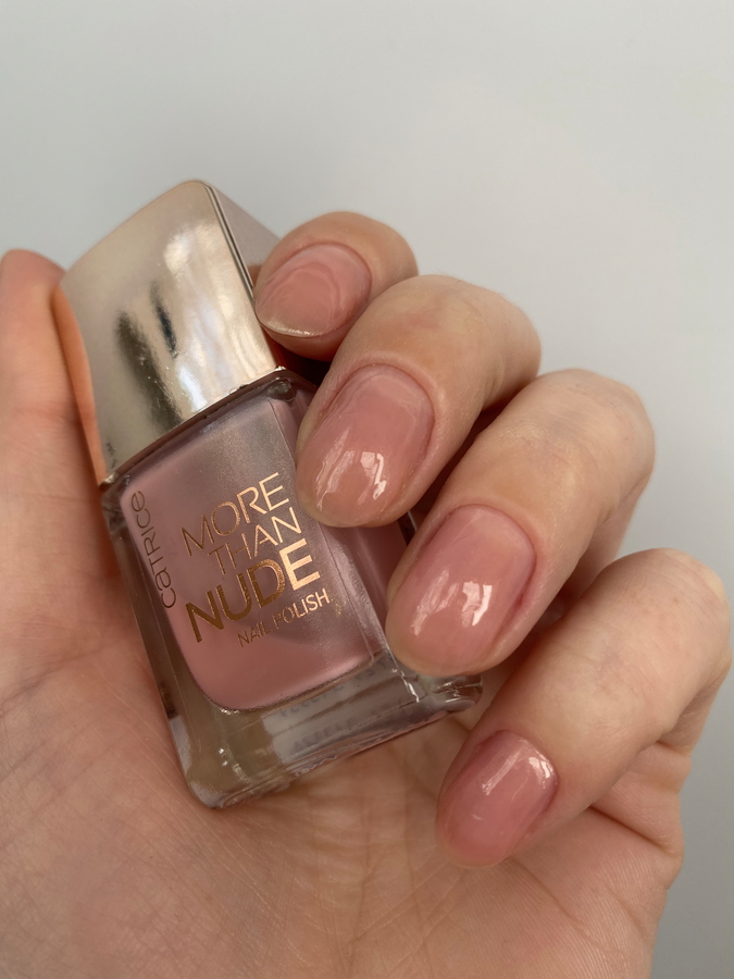 Catrice More than nude,12 Glowing Rose, два слоя