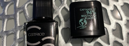 Чернее чёрного - в одно касание: Catrice Лак для ногтей Iconails Gel Lacquer 20 Black To The Routes