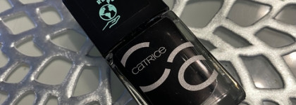 Чернее чёрного - в одно касание: Catrice Лак для ногтей Iconails Gel Lacquer 20 Black To The Routes