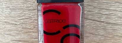 Красный Catrice Лак для ногтей Iconails Gel Lacquer 02 Bloody Mary To Go - печаль по ранее идеальному лаку