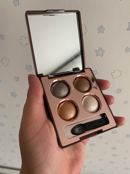 моя третья палетка еней в оттенке "крем-брюле"