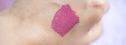 Новая любовь - лак для губ NYX Slip Tease Lip Lacquer в оттенке Strawberry Whip