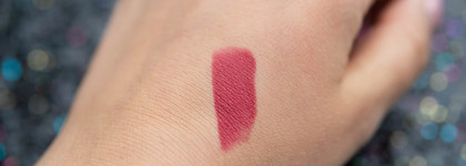 Идеальная Maybelline Hydra Extreme Matte Lipstick 900 Rebel Rouge