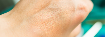 Яркий летний макияж "Бронза с синим акцентом"