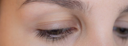 Замаскироваться в лесу с зеленой тушью L'Oreal Paradise Extatic Mascara 04 Divine Vine